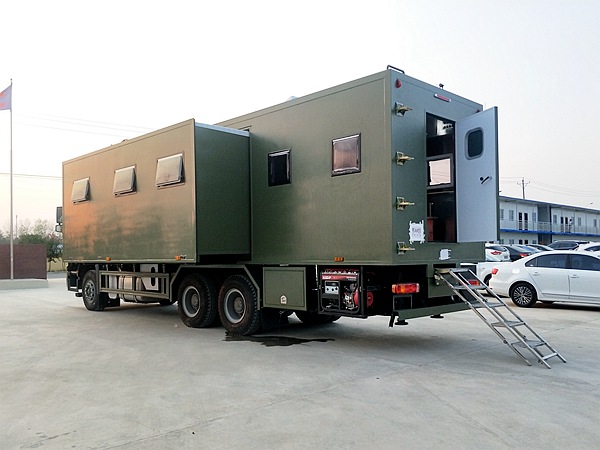 重汽豪沃后雙橋野戰(zhàn)宿營車(8-24人)